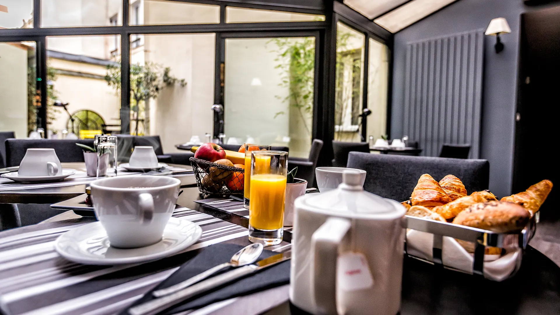 Hotel Atelier Montparnasse Paris