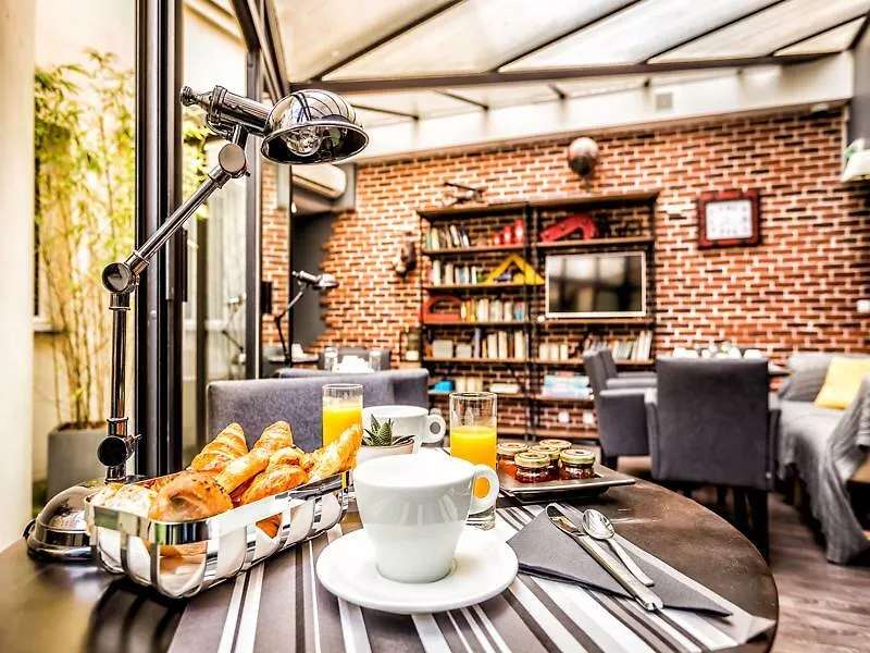 Hotel Atelier Montparnasse Paříž